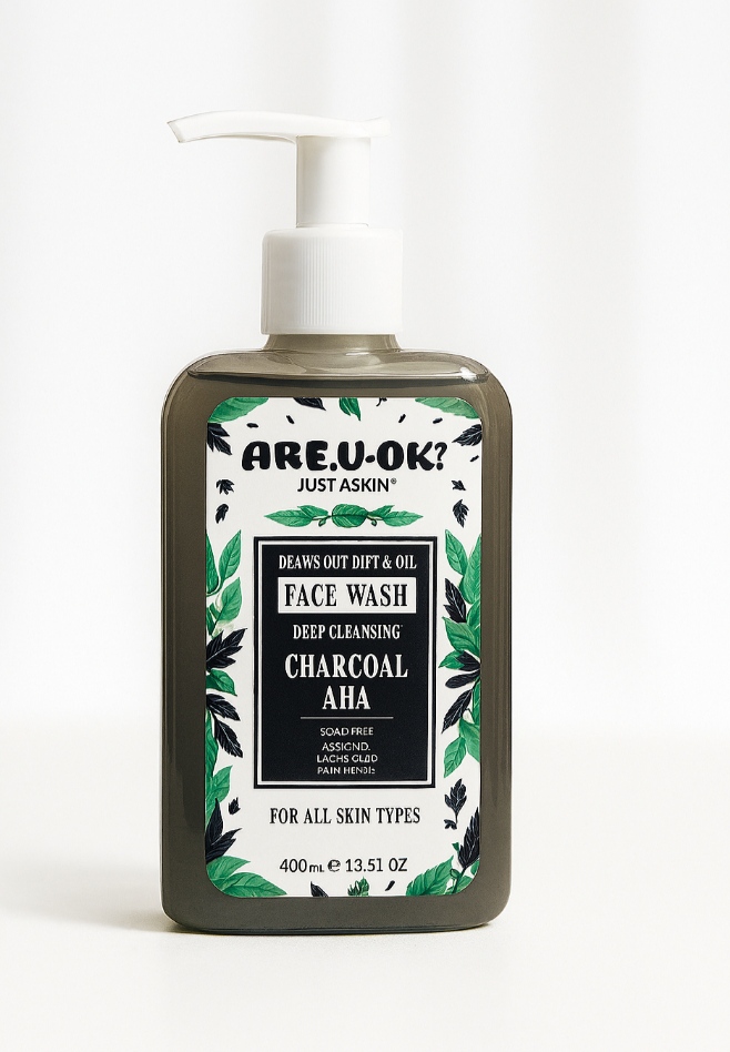 شوینده پوستی حاوی کربن فعال و AHA جهت پاکسازی و شفاف نمودن پوست بدون ایجاد احساس خشکی و کشیدگی دران